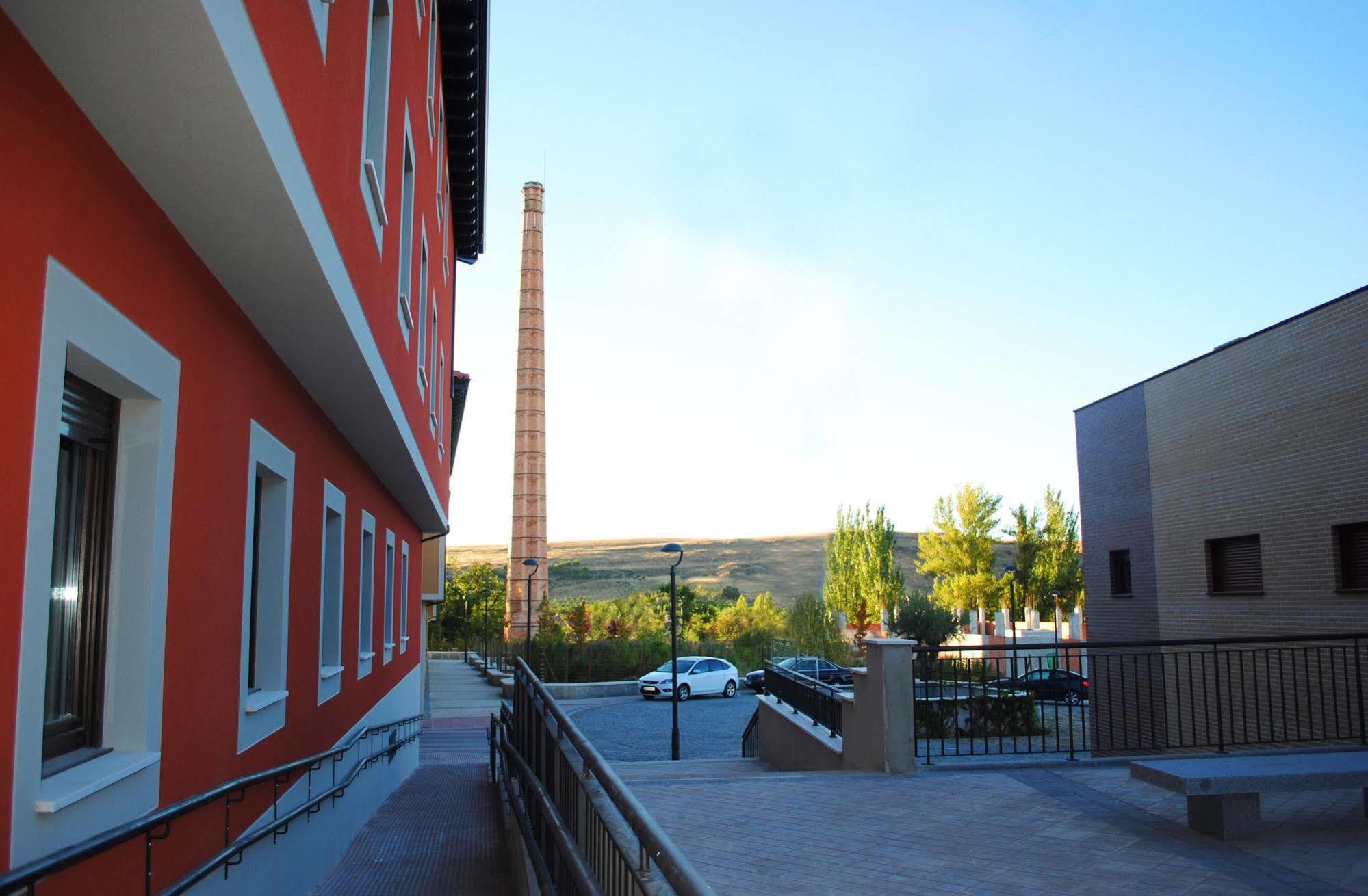 The Factory Residence Hall Segovia Exterior photo